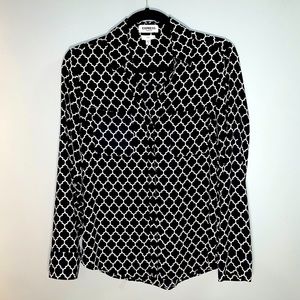 Express Slim Fit Portofino Blouse. Size Small